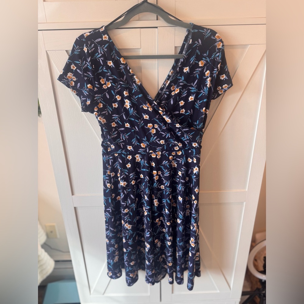 Kaileigh Navy Floral Midi Dress
